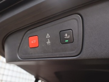 Peugeot 3008 II Crossover 1.2 PureTech 130KM 2019 Peugeot 3008 1.2 PureTech, Salon Polska, zdjęcie 21