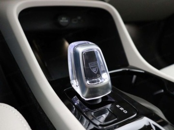 Volvo XC40 Crossover Facelifting 2.0 B4 197KM 2026 VOLVO XC40 B4 Ultra Dark Suv 2.0 (197KM) 2026, zdjęcie 14