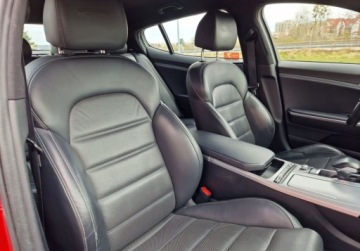Kia Stinger Liftback 2.0 T-GDI 255KM 2017 Kia Stinger 255KM (bez GPF) 8HP, ESC, TEC, polski salon, I wl., pelny serw, zdjęcie 17