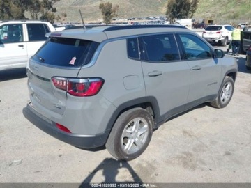 Jeep Compass II 2023 Jeep Compass 2023r., 4x4, 2.0L 2.0 Benzyna 200KM, zdjęcie 3