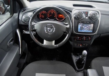 Dacia Sandero II Stepway TCe  90KM 2016 Dacia Sandero 0.9 Benzyna_ 90KM_Klimatyzacja_Nawigacja_ Benzyna 90KM, zdjęcie 11