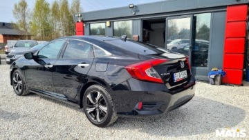 Honda Civic X Sedan 4d 1.5 VTEC Turbo 182KM 2017 Honda Civic 1.5T 183KM manual navi skora 2xPDC szyberadch 1 rej 2018R asys, zdjęcie 39
