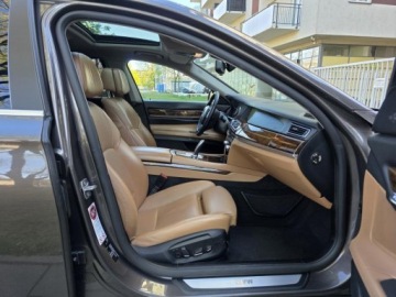 BMW Seria 7 F01 Sedan Facelifting 730d 258KM 2012 BMW 7 730d xDrive 3.0l diesel 258KM xDrive AWD/4X4 8 lat w jednych rękach, zdjęcie 35
