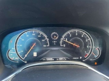 BMW Seria 7 G11-G12 Sedan 740i 326KM 2016 BMW Seria 7 2016 740 I 3.0 Benzyna 326KM, zdjęcie 9