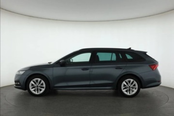 Skoda Octavia III Kombi Facelifting 2.0 TDI 150KM 2020 Skoda Octavia 2.0 TDI, Salon Polska, zdjęcie 2