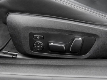 BMW Seria 4 G22-23-26 M4 Coupe Facelifting 3.0 M4 530KM 2025 BMW Seria 4 M4 Competition xDrive Coupe 3.0 (530KM) 2025, zdjęcie 9