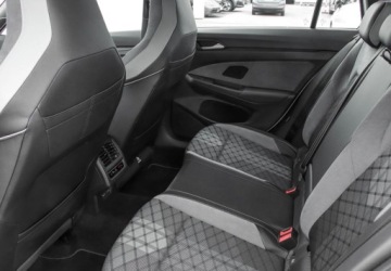 Volkswagen Golf VIII Hatchback 2.0 TSI 190KM 2023 Volkswagen Golf Variant 2.0TSI 190KM R-Line DSG, Reflektory LED Plus, Podg, zdjęcie 14