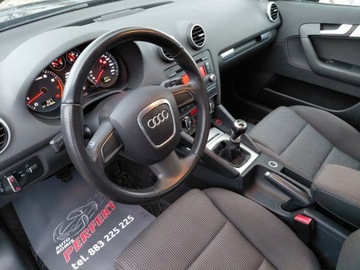 Audi A3 8P Hatchback 3d 1.4 TFSI 125KM 2010 Audi A3 Sportback Lift LED Klimatronik Elektryka Serwis 1.4 Benzyna 125KM, zdjęcie 9