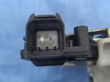 KIA PICANTO I 03-07 ZÁMEK DVEŘE PRAVÝ PŘEDNÍ ELEKTR. 5 PIN