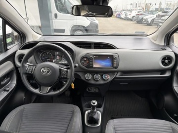 Toyota Yaris III Hatchback 5d Facelifting 2017 1.5 Dual VVT-iE 111KM 2019 Toyota Yaris 1,5-Dual-VVT-iE III (2011-2019) 1.5 P, zdjęcie 9