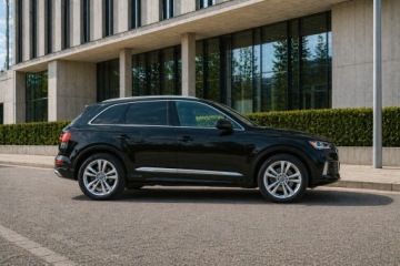 Audi Q7 II 2020 AUDI Q7 55 3.0 TFSI PremiumPlus 2020 V6 340 KM Mild Hybrid 7m TURBO czarny, zdjęcie 1
