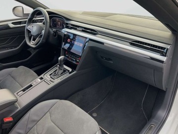 Volkswagen Arteon Fastback Facelifting 2.0 TSI 190KM 2022 Volkswagen Arteon 2.0TSI 190KM R-Line DSG SerwisASO Kessy Acc Led Navi Hak, zdjęcie 14