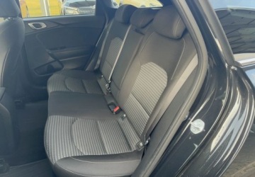 Kia Ceed III Kombi Facelifting 1.5 T-GDI 160KM 2023 Kia Ceed 1.5 T - GDI 160 KM 7 DCT M 1.5 Benzyna 160KM, zdjęcie 23