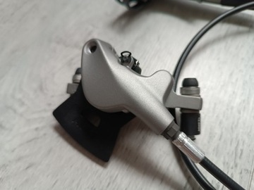 SRAM VIA GT 2-поршневой передний тормоз + зажим // Трос — 86 см