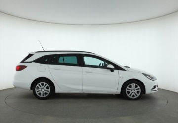 Opel Astra K Sports Tourer 1.6 CDTI 110KM 2016 Opel Astra 1.6 CDTI, Salon Polska, Klima, zdjęcie 5
