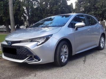 Toyota Corolla XII Hatchback Facelifting 1.8 Hybrid 140KM 2026 Od ręki - Comfort 1.8 Hybrid 140KM | Podgrzewane fotele!, zdjęcie 1