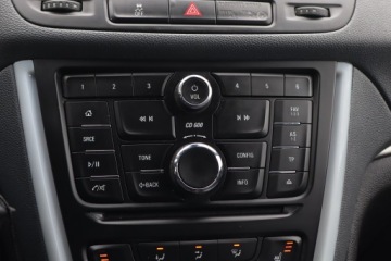 Opel Mokka I SUV 1.7 CDTI ECOTEC 130KM 2014 Opel Mokka 1.7 CDTI, Skóra, Xenon, Bi-Xenon, zdjęcie 15