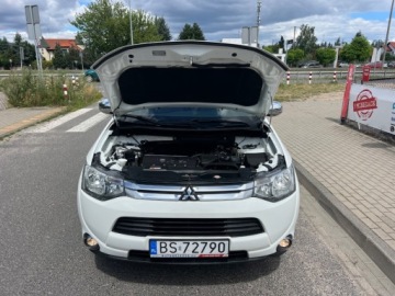 Mitsubishi Outlander III 2015 Mitsubishi Outlander 2.0 147 Koni Automat 7-miejsc Klimatyzacja Nawigacja, zdjęcie 26