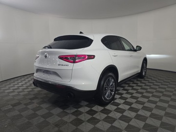 Alfa Romeo Stelvio SUV Facelifting 2023 2.0 GME Turbo 280KM 2024 Alfa Romeo Stelvio Sprint 2024 2.0l 2.0 Benzyna 280KM, zdjęcie 3