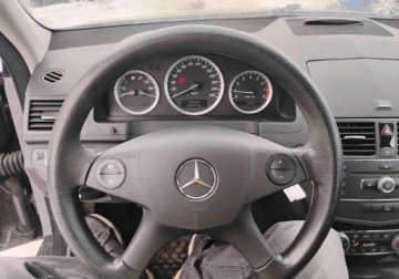 Mercedes Klasa C W204 Kombi T204 1.8 180 K 156KM 2008 Mercedes-Benz Klasa C 112008r. 1.8 Benzyna. Lekko uszkodzony lewy bok. Jez, zdjęcie 10