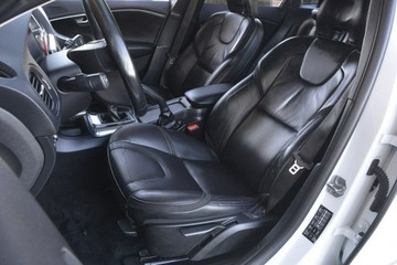 Volvo V40 II Hatchback 1.6 D2 115KM 2015 Volvo V40 1.6HDI Ocean Race nawi doinwestowany, zdjęcie 14