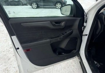 Ford Kuga III 2024 Ford Kuga 2024 Ford Kuga Active - w Polsce po oplatach i akcyzie 1.6 182KM, zdjęcie 7