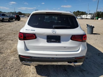 Mercedes GLC C253 2021 Mercedes-Benz GLC 2021r., Glc 300, 2L, od ubezpieczalni 2.0 Benzyna 255KM, zdjęcie 3