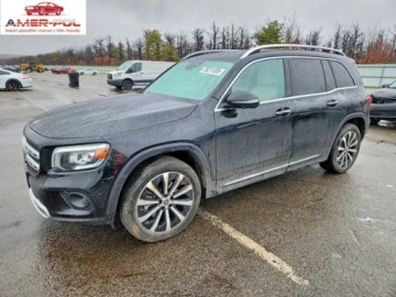 Mercedes GLB 2023 Mercedes-Benz GLB 250 4Matic 2023 2.0 Benzyna 221KM