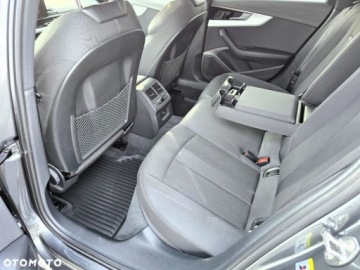 Audi A4 B9 2024 Audi A4 Avant Audi A4 Avant 40 TFSI mHEV Quattro S Line S tronic 2.0 204KM, zdjęcie 29