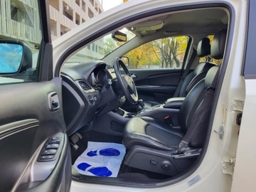 Dodge Journey 3.6 V6 287KM 2015 DODGE JOURNEY Crossroad V6 3.6 benzyna 287KM Dokumentacja 7 osobowyVAT23%, zdjęcie 3