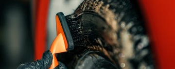 ADBL TIRE BRUSH ЭФФЕКТИВНАЯ ЩЕТКА ДЛЯ ЧИСТКИ АВТОМОБИЛЬНЫХ ШИН С РУЧКОЙ.