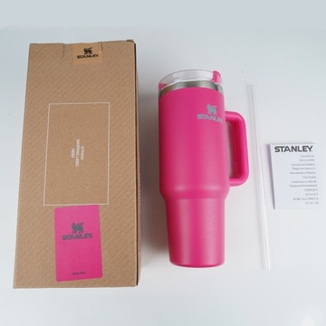 Термокружка из нержавеющей стали с двойными стенками, ручкой и соломинкой.