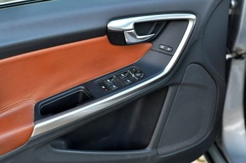 Volvo S60 II Sedan 2.0 D3 163KM 2011 Volvo S60 2.0 163 KM D3 Automat Skóra Navi Full, zdjęcie 10