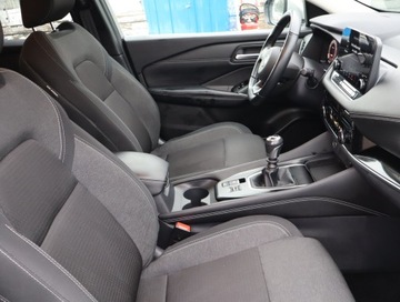 Nissan Qashqai III Crossover 1.3 DIG-T MHEV 140KM 2022 Nissan Qashqai 1.3 DIG-T MHEV, Salon Polska, zdjęcie 8