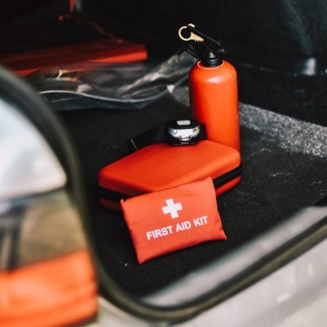 Аптечка первой помощи Car Safe, красная
