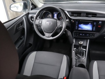 Toyota Auris II Touring Sports Facelifting 1.33 Dual VVT-i 99KM 2018 Toyota Auris 1.3 Dual VVT-i, Salon Polska, zdjęcie 6