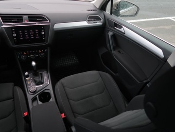 Volkswagen Tiguan II SUV 2.0 TSI 190KM 2019 VW Tiguan 2.0 TSI, Salon Polska, 4X4, DSG, Klima, zdjęcie 7