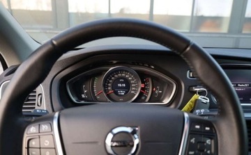 Volvo V40 II 2019 Volvo V40 Volvo V40 T2 Linje Svart 2.0 Benzyna 122KM, zdjęcie 7