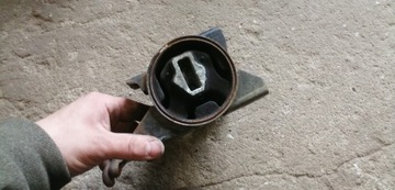 KIA VENGA 1.4 CRDI ULOŽENÍ MOTORU