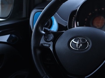 Toyota Aygo II Hatchback 5d 1.0 VVT-i 69KM 2018 Toyota Aygo 1.0 VVT-i, Salon Polska, VAT 23%, zdjęcie 20