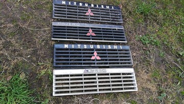 MASKA MŘÍŽKA CHLADIČŮ MITSUBISHI PAJERO I MONTERO