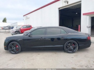 Bentley Continental III 2018 Bentley Flying Spur W12 S 2018 6.0 Benzyna 626KM, zdjęcie 2