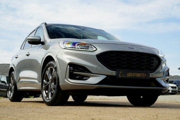 Ford Kuga III SUV Plug-In 2.5 Hybrid 190KM 2023 Ford Kuga VIGNALE skóra Nawi FUL LED el.klapa