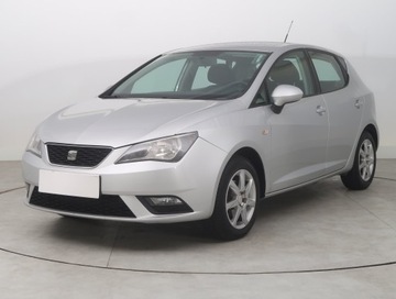 Seat Ibiza IV Hatchback 5d Facelifting 1.2 TSI 105KM 2015 Seat Ibiza 1.2 TSI, Salon Polska, Serwis ASO, zdjęcie 1