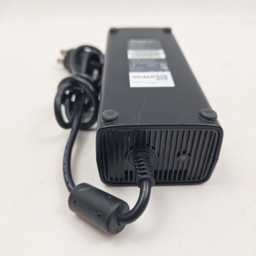 ОРИГИНАЛЬНЫЙ БЛОК ПИТАНИЯ ДЛЯ XBOX 360 SLIM S 135W, проверенный и РАБОТАЮЩИЙ.