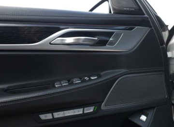 BMW Seria 7 G11-G12 Sedan 750i 450KM 2018 BMW 750LXi M-Pakiet Wentyle Dociąg AMasaż HUD Solar Wydech M 4xKlima Alpine, zdjęcie 9