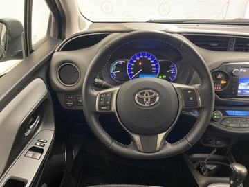 Toyota Yaris III Hatchback 5d Facelifting Hybrid 100KM 2016 Toyota Yaris Hybrid 100 Premium III (2011-2019), zdjęcie 11