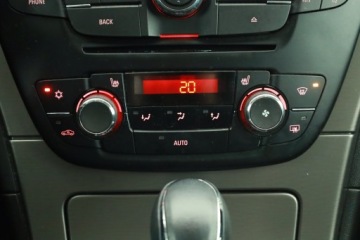 Opel Insignia I Hatchback 2.0 Turbo ECOTEC 220KM 2010 Opel Insignia 2.0 Turbo, 1. Właściciel, GAZ, zdjęcie 11