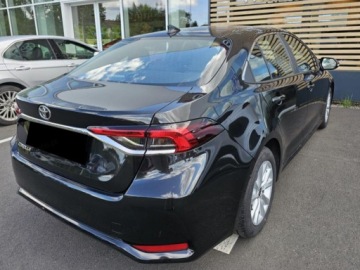 Toyota Corolla XII Sedan Facelifting 1.8 Hybrid 140KM 2025 Od ręki - Comfort 1.8 Hybrid 140KM | Tempomat adaptacyjny!, zdjęcie 4