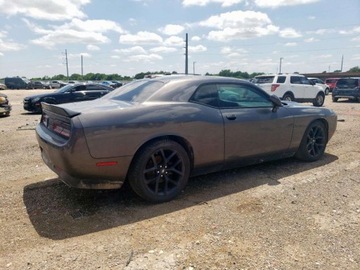 Dodge Challenger III 2022 Dodge Challenger GT 2022 3.6l 3.6 Benzyna 303KM, zdjęcie 3